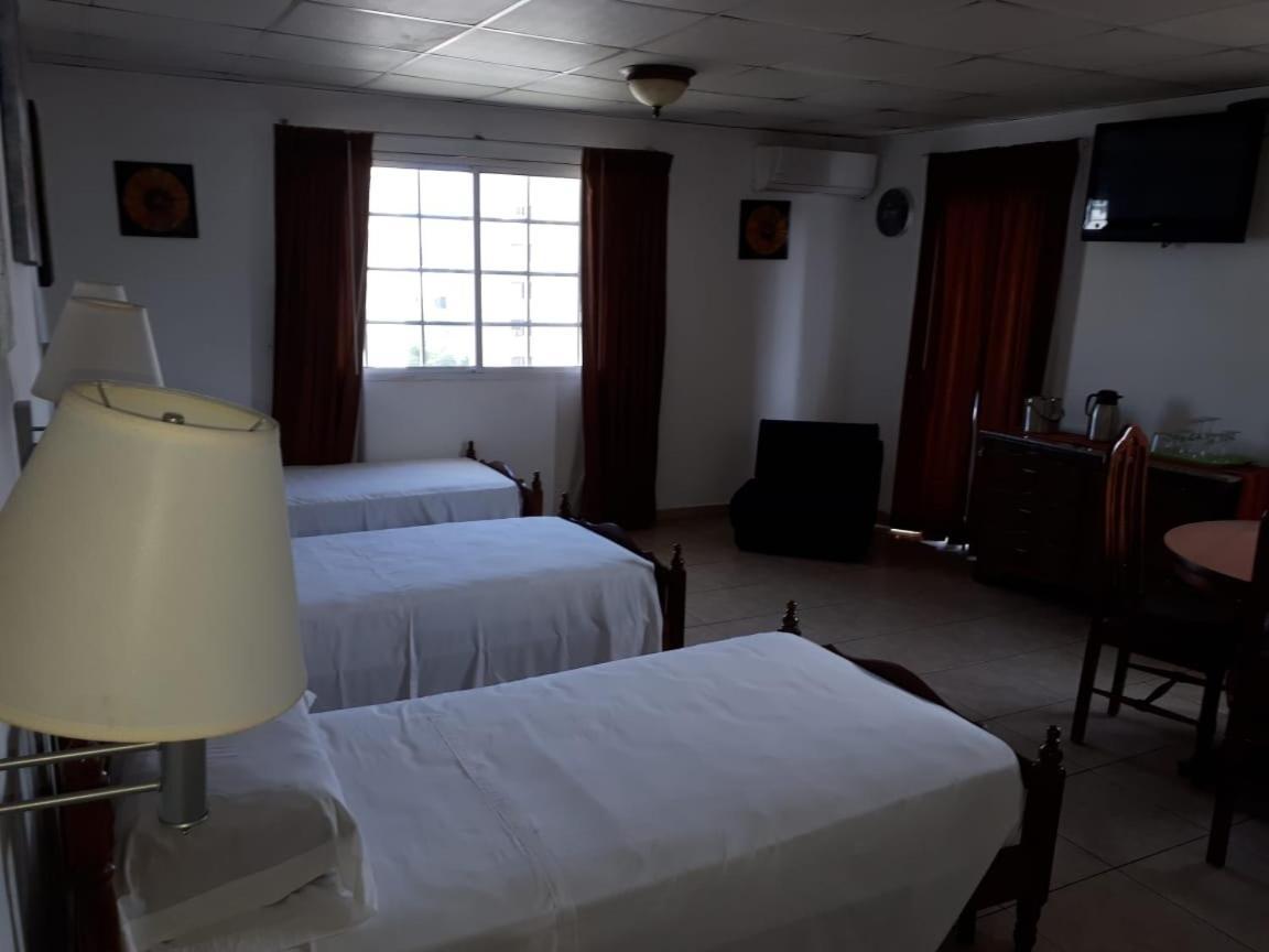 Hotel California Panama Extérieur photo