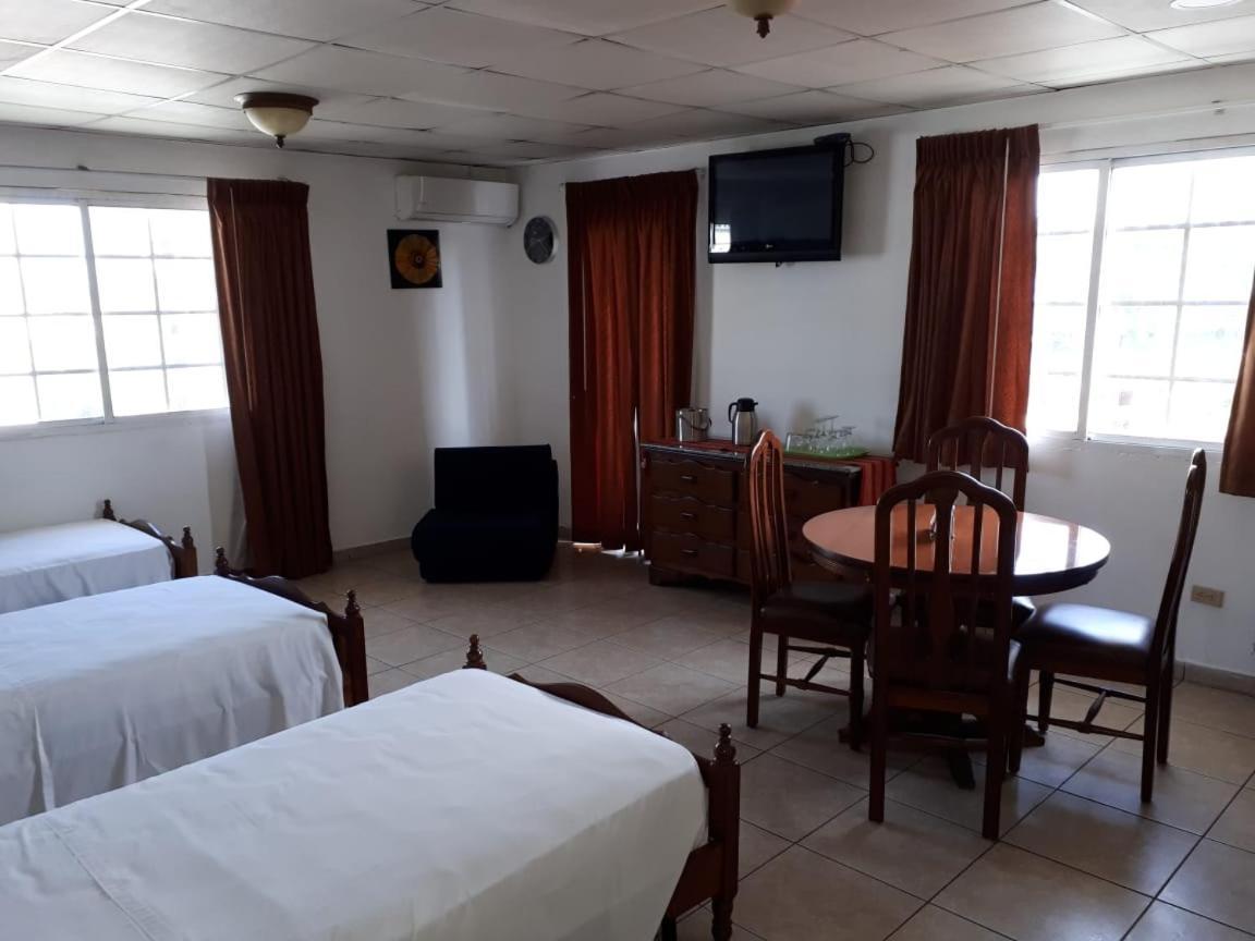 Hotel California Panama Extérieur photo