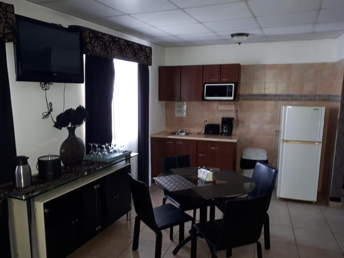 Hotel California Panama Extérieur photo